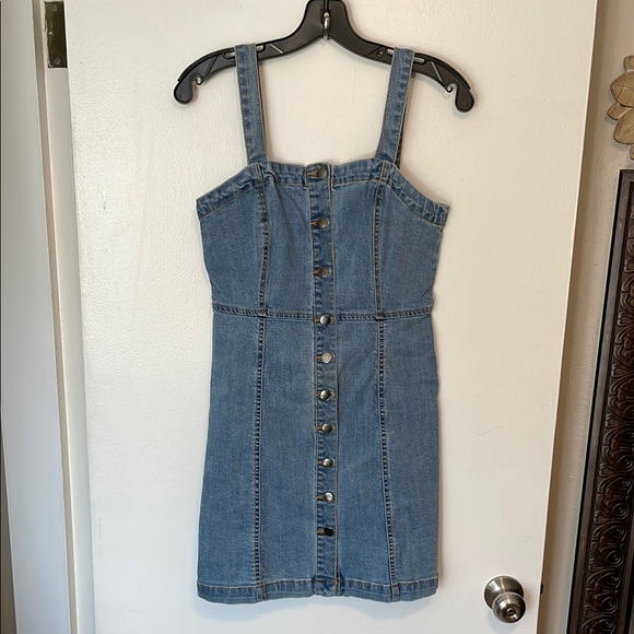 Aeropostale Dresses & Skirts - EUC Aeropostale Blue Denim Button-Down Dress